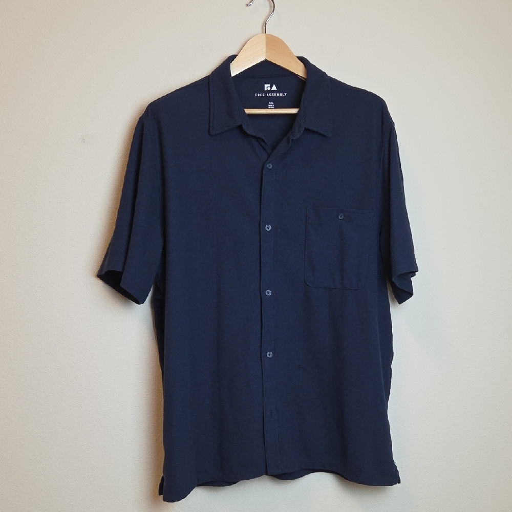 FreeAssembly Waffle Weave Navy ShortSleeve Button-up Shirt with Chest Pocket XXL